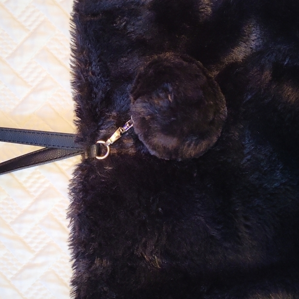 Casual Large Black Faux Fur Shoulder Strap Bag NWOT